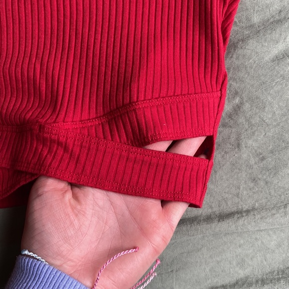 NWT!! Hollister Long Sleeve Cut Out Shirt — Size XS!! - Picture 3 of 7